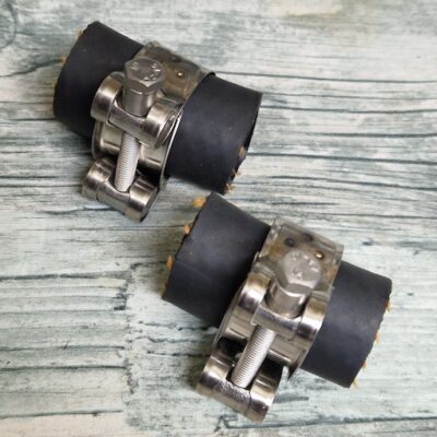 BB-380 912 911 Front headlight wiring tube joiner (Price is for a pair) 1 clip per side .