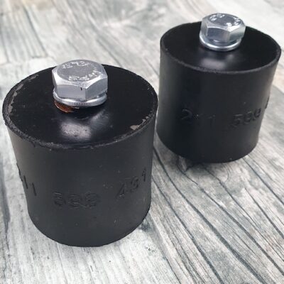BB-389 T2B Gearbox mount rear 211599431 (Sold in pairs)